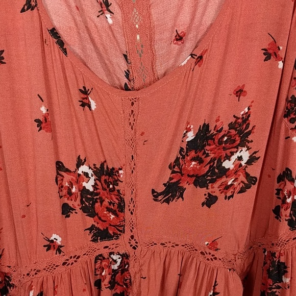 Torrid Sleeveless Floral Lace Top SZ00 - Picture 4 of 7